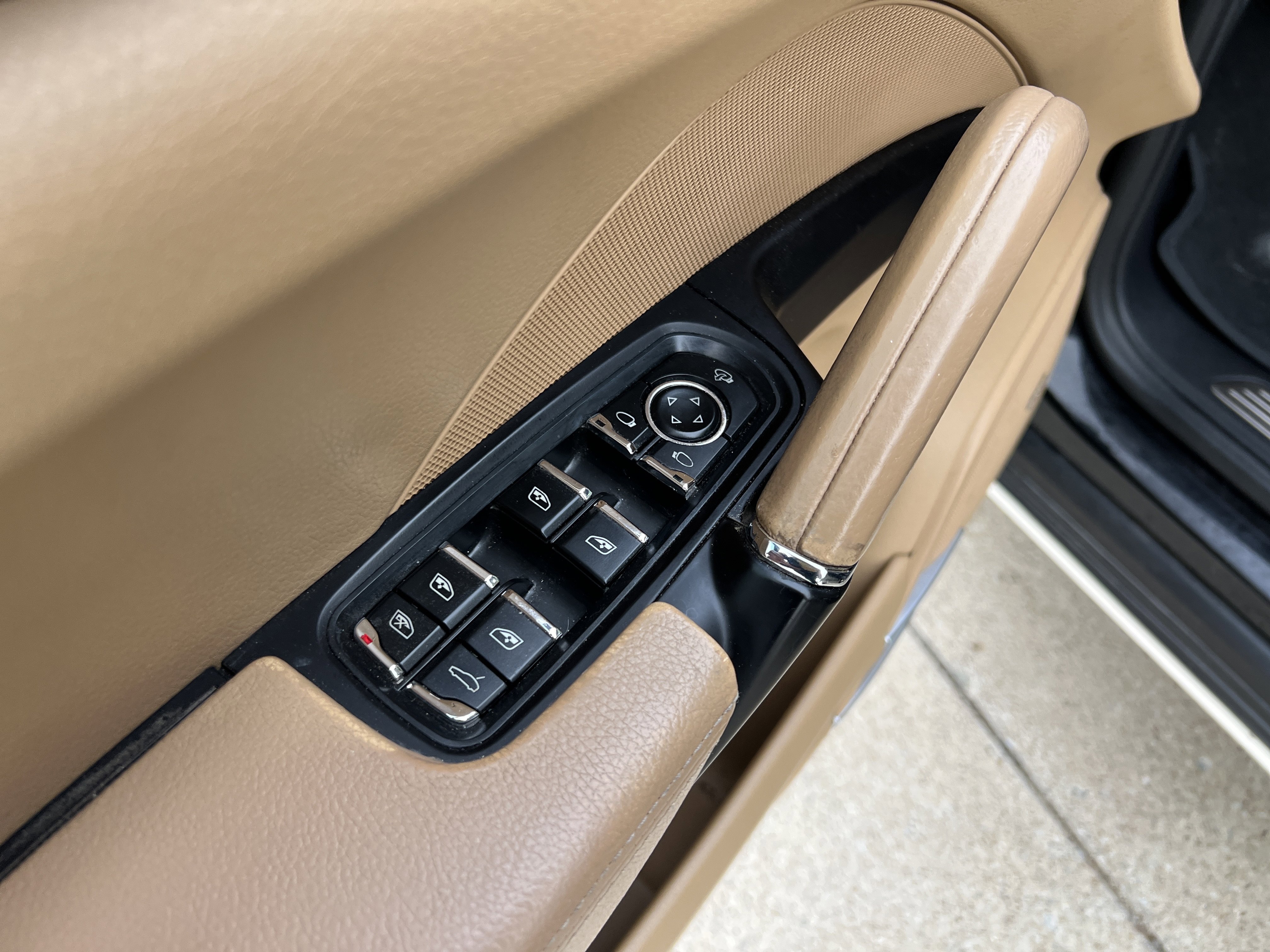 Used 2018 Porsche Cayenne S AWD/4WD image 12