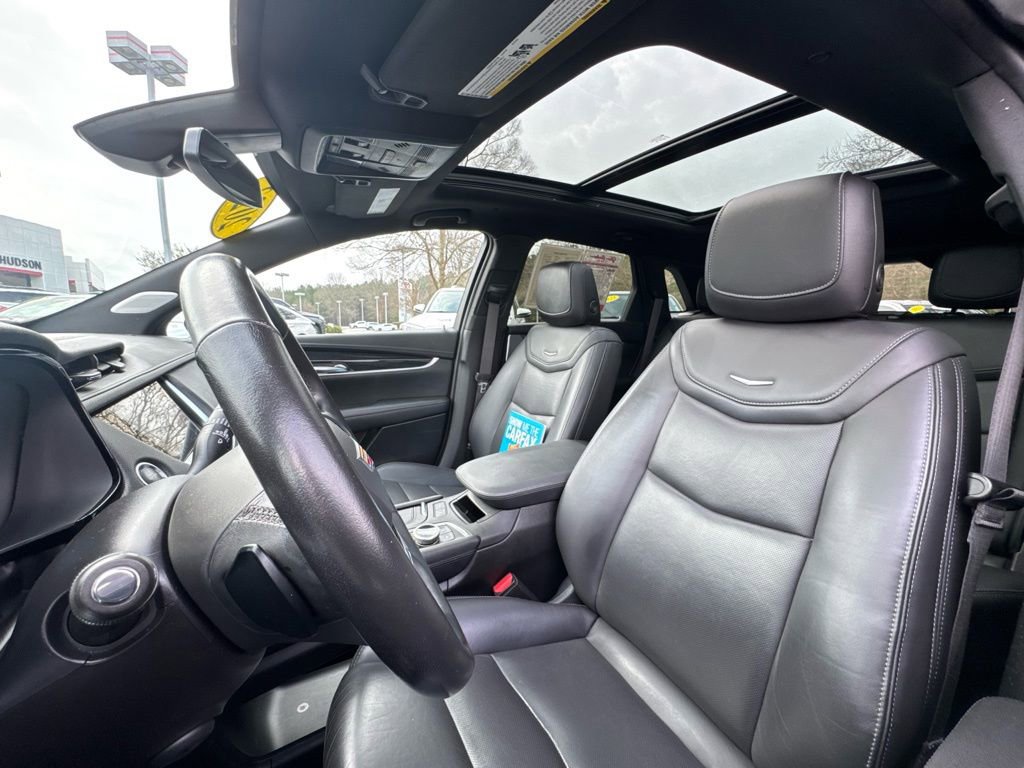 Used 2023 Cadillac XT5 Premium Luxury w/ LPO, Floor Liner Package image 24