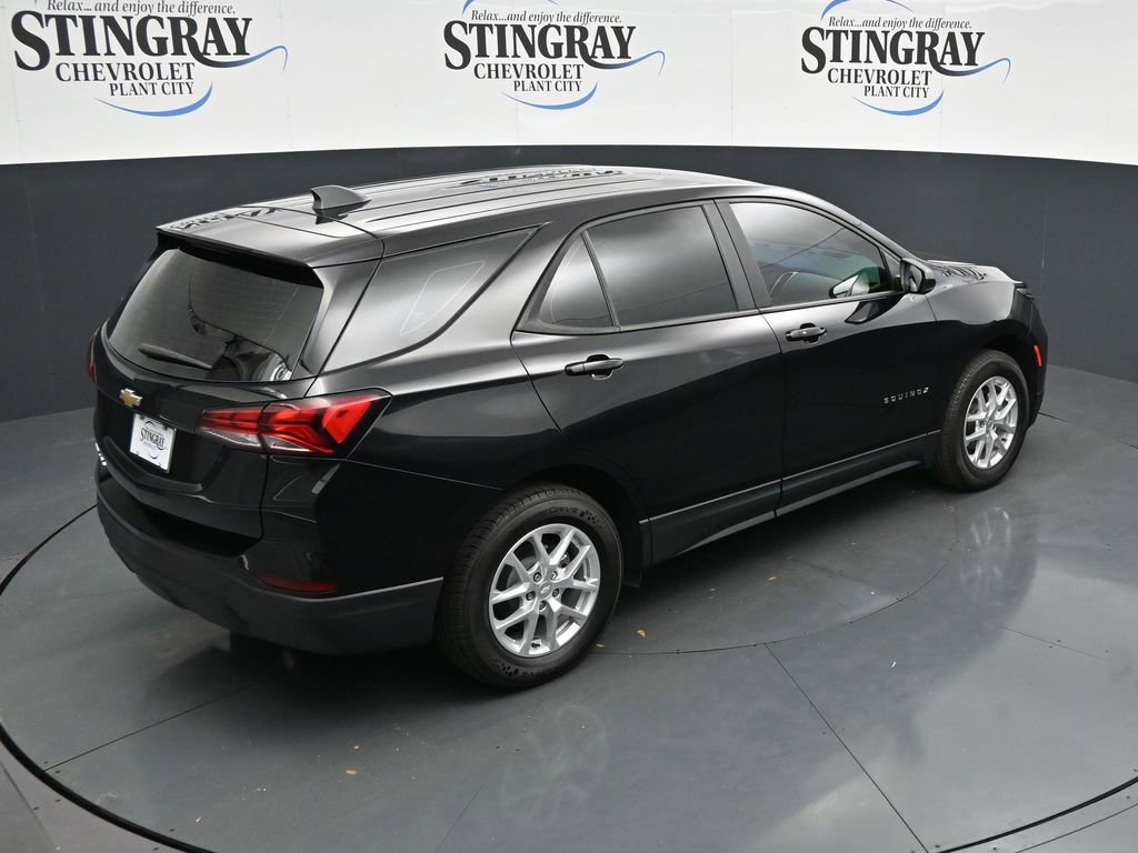Used 2023 Chevrolet Equinox LS FWD image 24