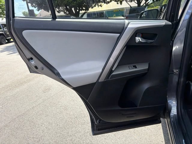 Used 2016 Toyota RAV4 XLE FWD image 11