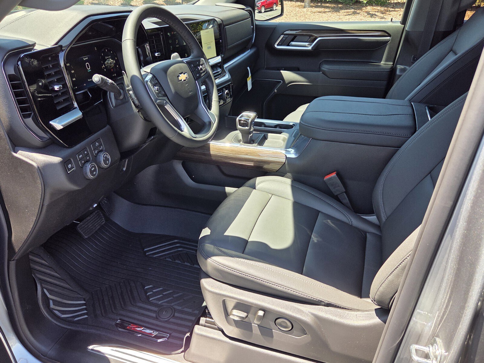 New 2026 Chevrolet Silverado 1500 LT w/ All Star Edition Plus AWD/4WD image 5