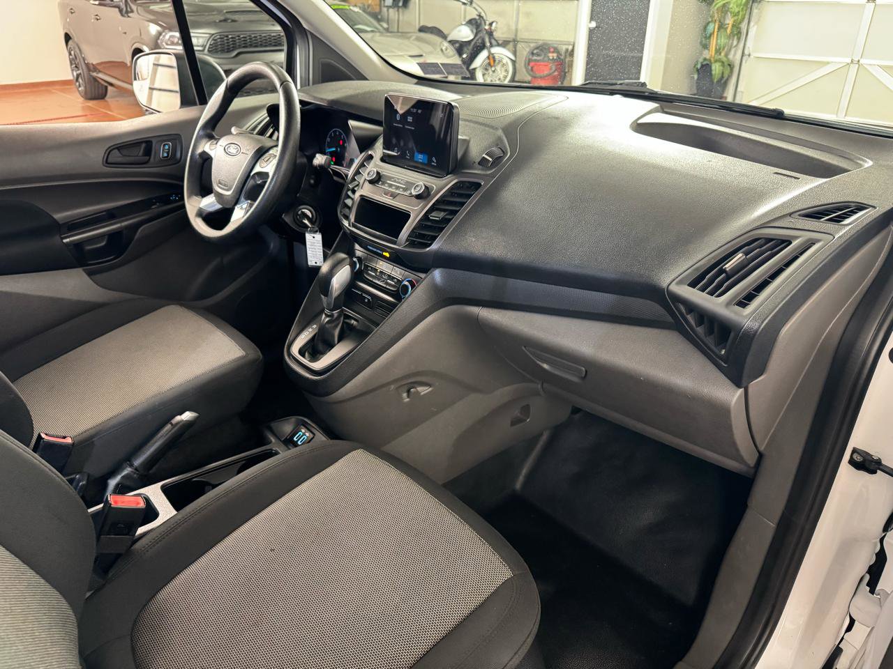 Used 2019 Ford Transit Connect XL w/ CNG/LPG Engine Prep Package image 27