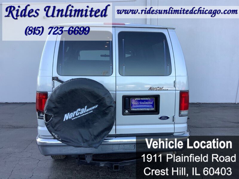 Used 2007 Ford E-150 and Econoline 150 Wagon RWD image 5