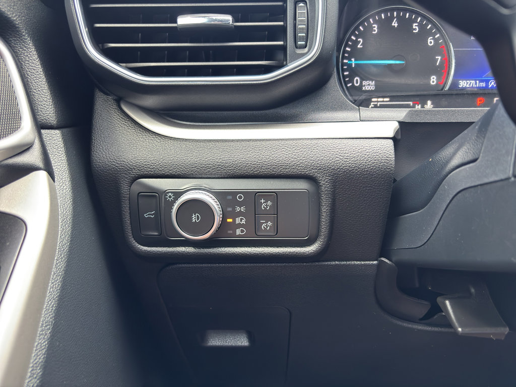 Used 2021 Ford Explorer XLT w/ Equipment Group 202A image 14