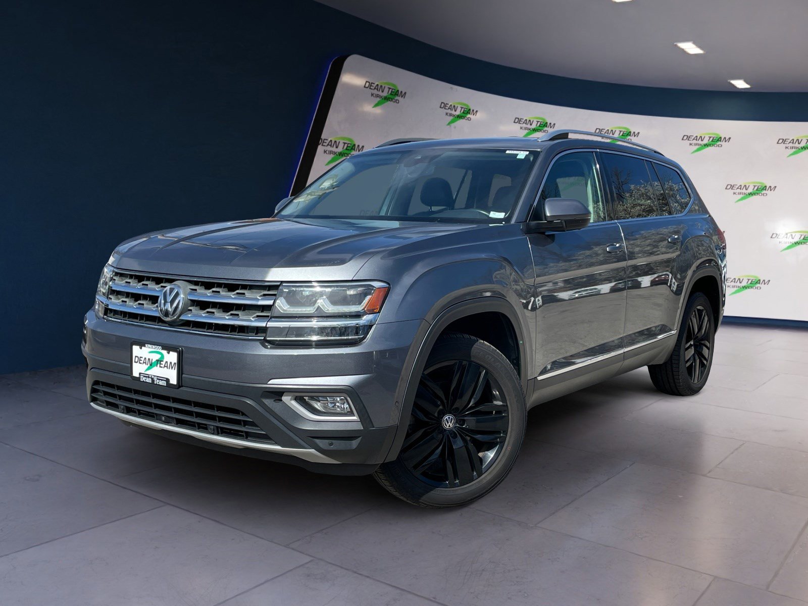 Used 2018 Volkswagen Atlas SEL Premium image 3