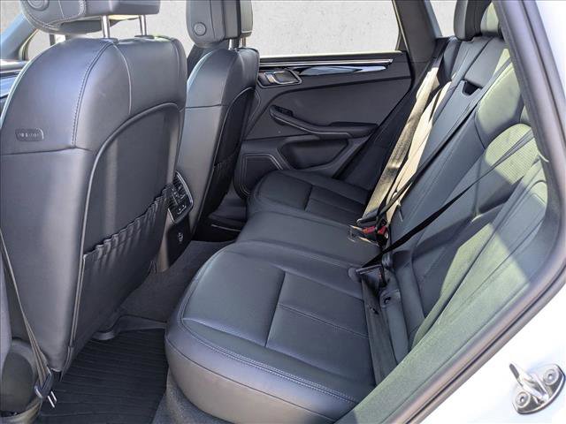 Used 2023 Porsche Macan Turbo image 18