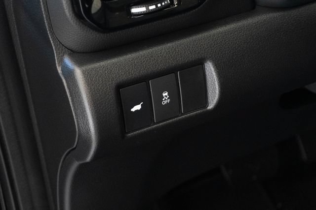 Used 2023 Honda Pilot Touring image 6