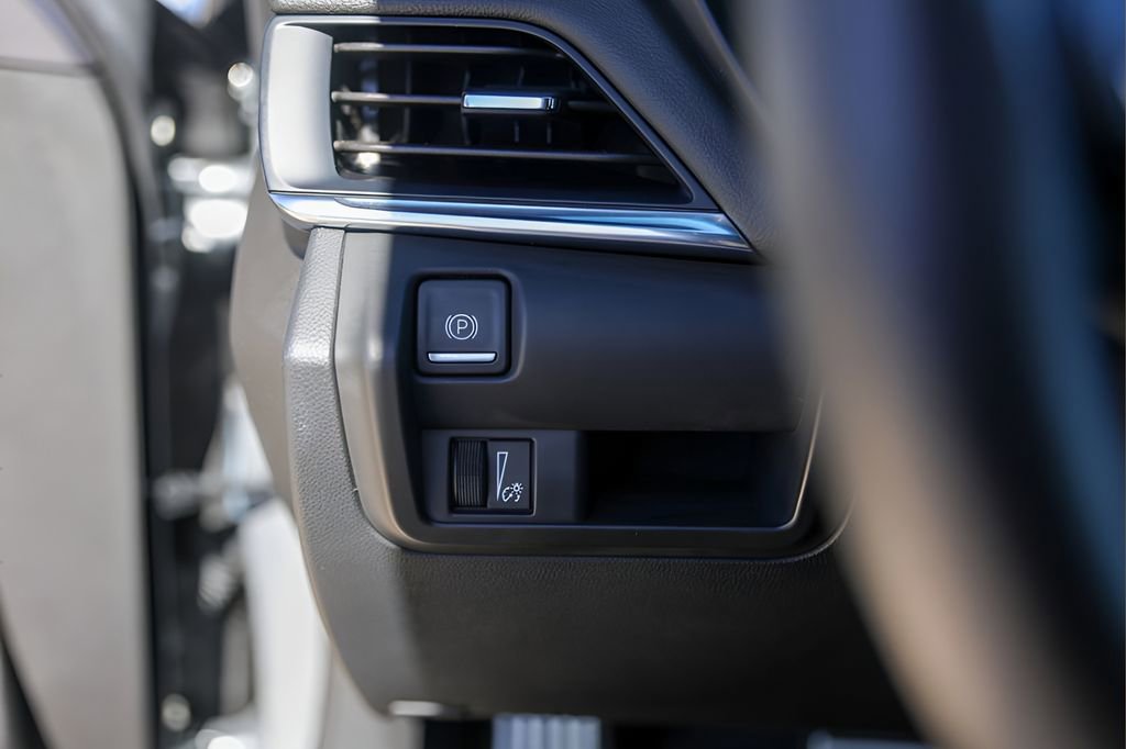 Certified 2025 Cadillac CT4 V RWD image 15