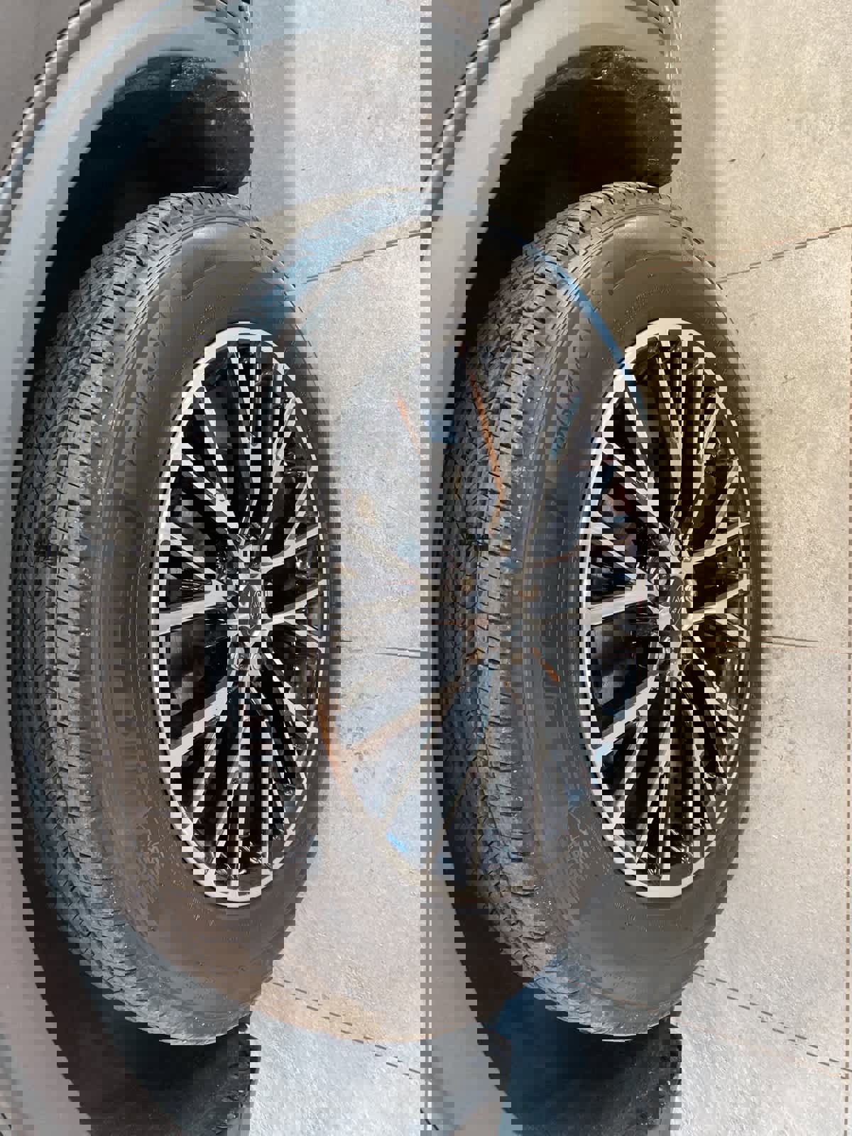 Used 2025 Ford Escape SE image 9