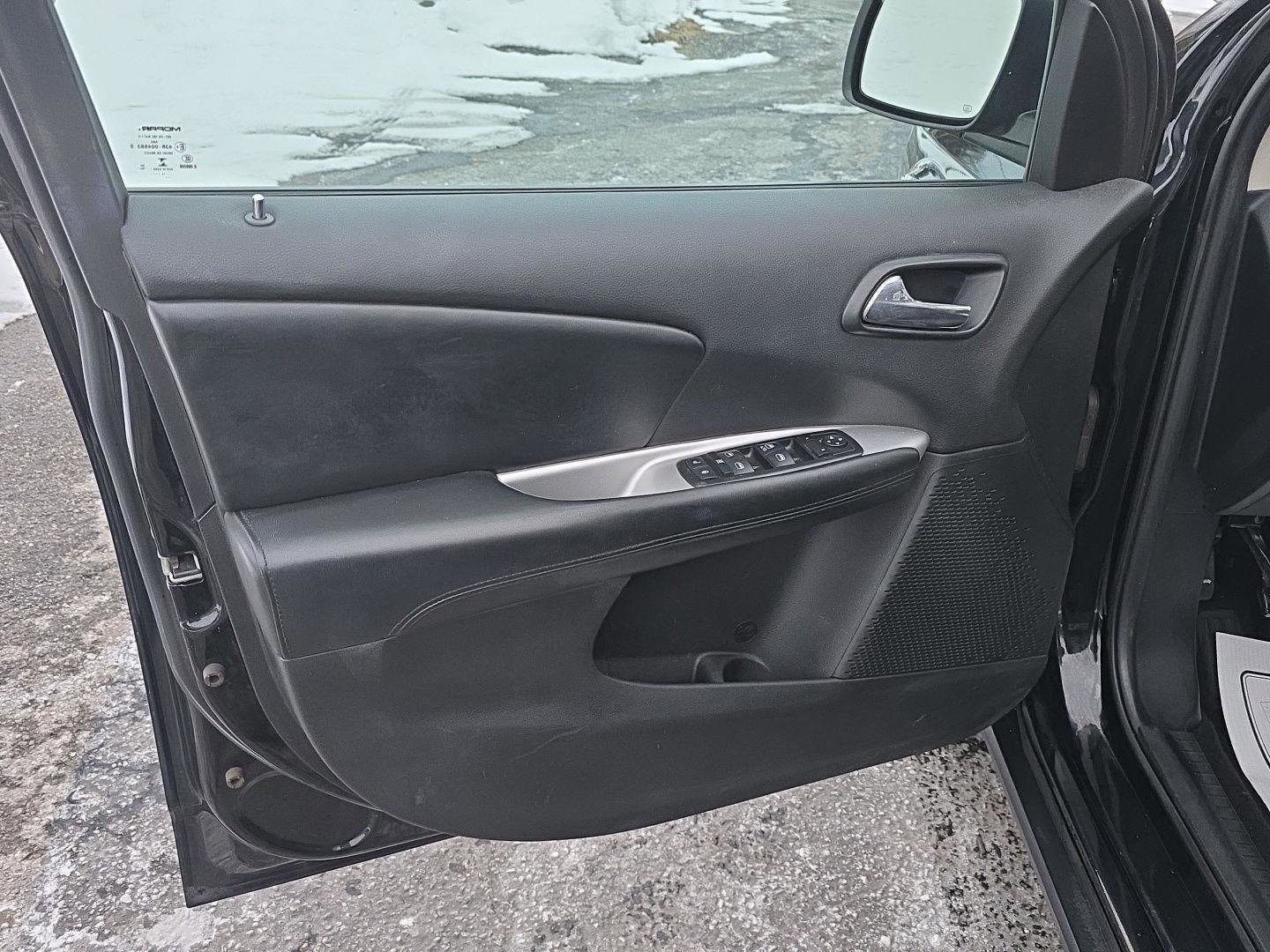 Used 2015 Dodge Journey American Value Package w/ Flexible Seating Group image 12