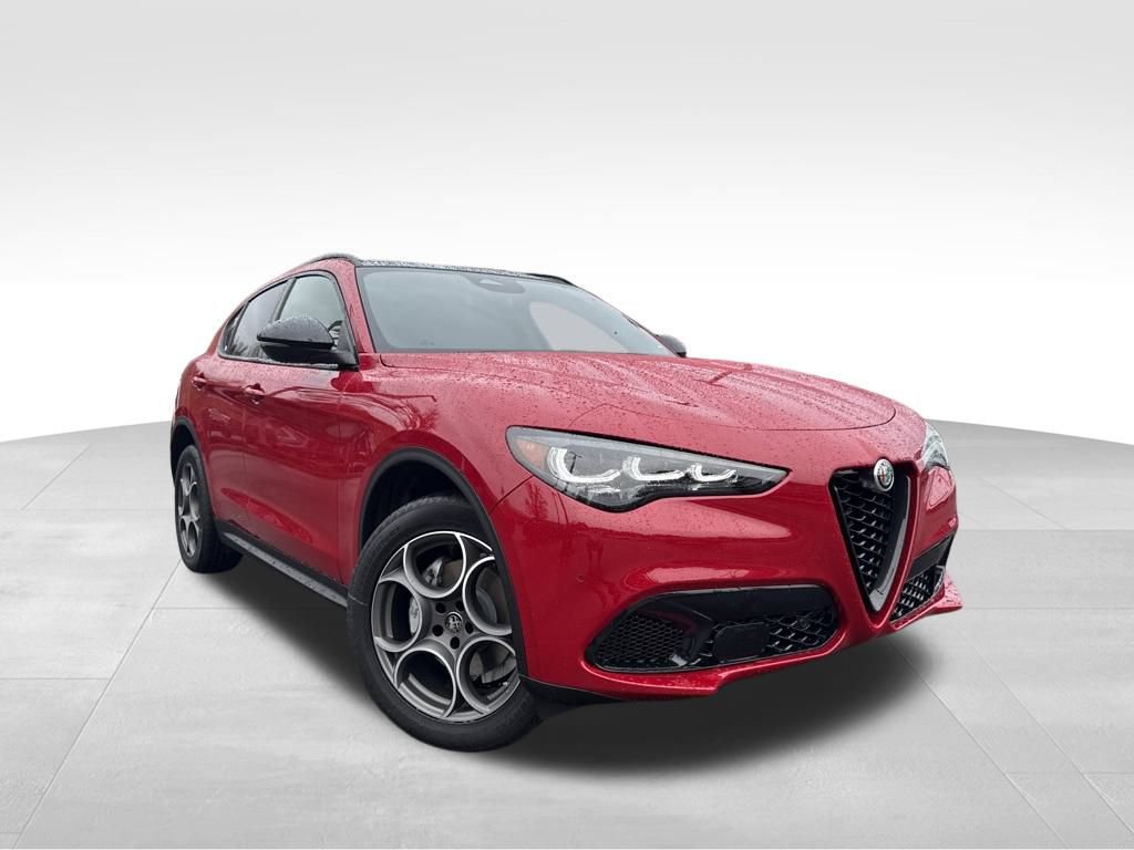 New 2025 Alfa Romeo Stelvio Sprint image 1