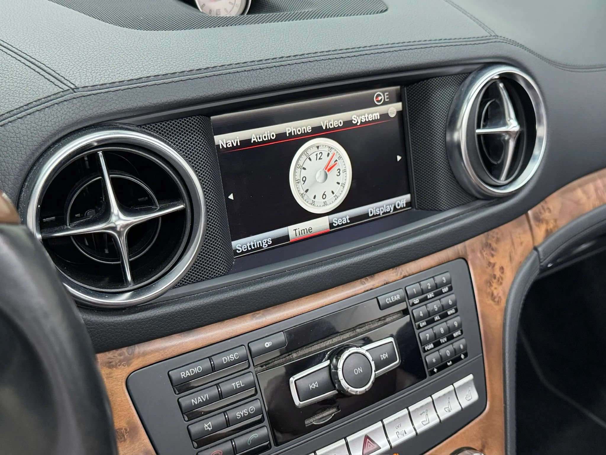 Used 2014 Mercedes-Benz SL 550 image 22