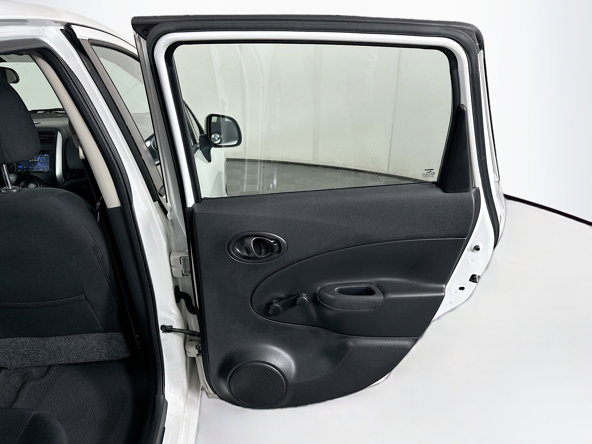 Used 2014 Nissan Versa Note S FWD image 26