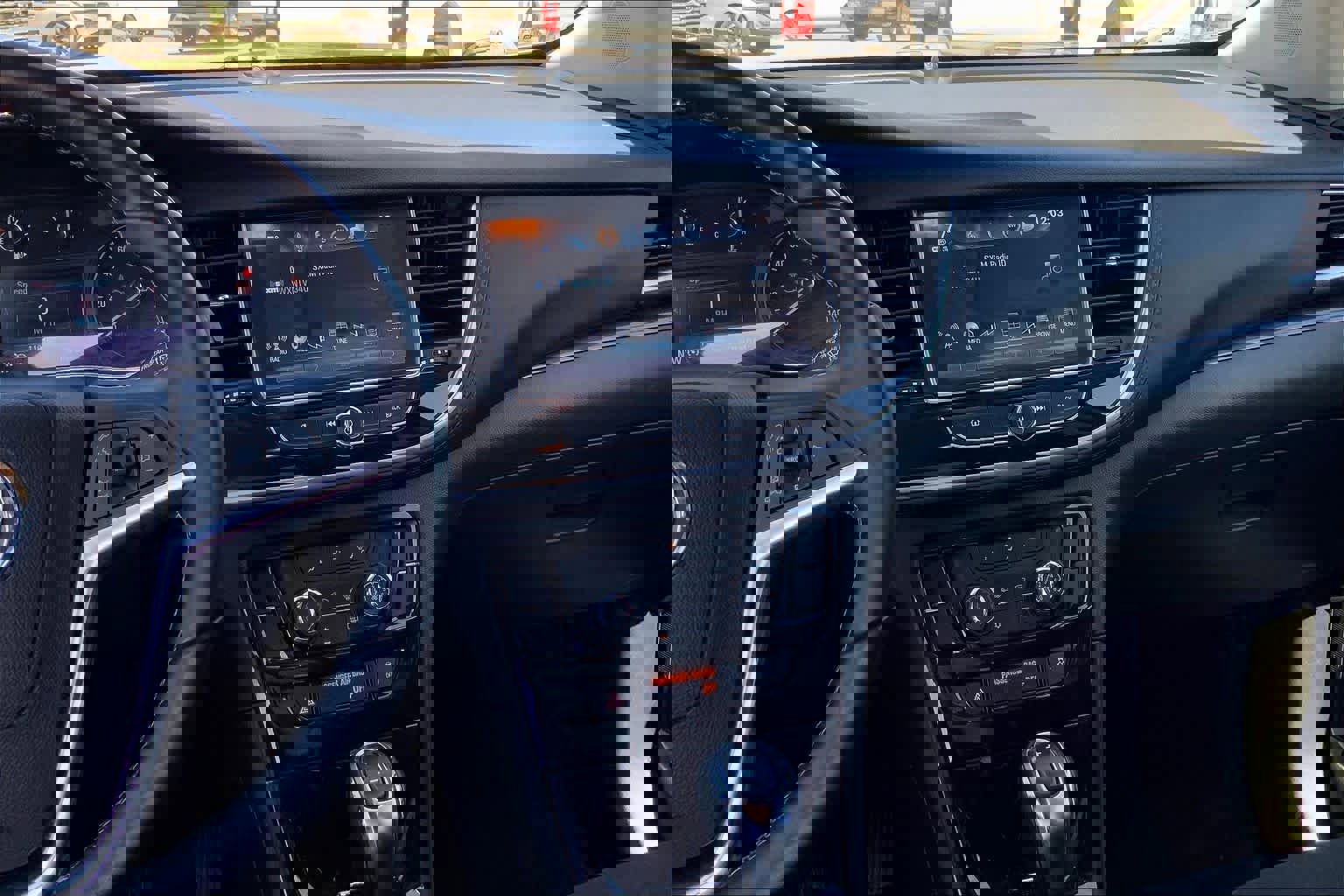 Used 2019 Buick Encore Preferred image 6