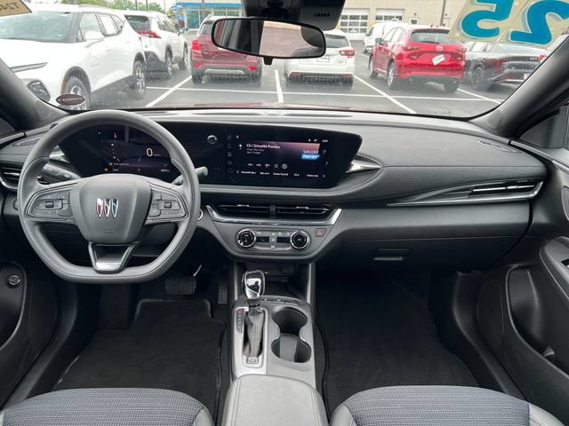 Certified 2025 Buick Envista Preferred w/ Convenience II Package FWD image 12