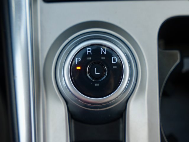 Used 2023 Ford Explorer Limited image 24