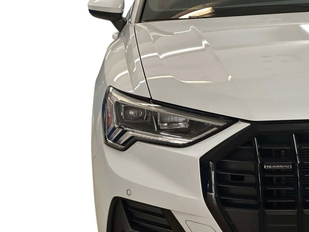 Used 2023 Audi Q3 2.0T Premium w/ Convenience Package AWD/4WD image 23