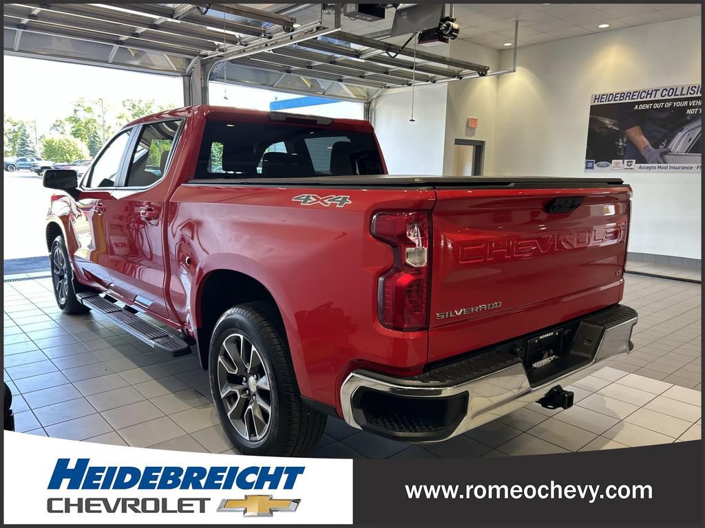 Used 2023 Chevrolet Silverado 1500 LT AWD/4WD image 5