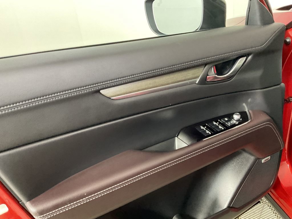 Used 2025 MAZDA CX-5 Signature image 17