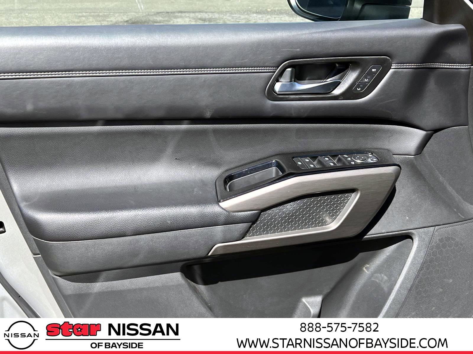 Used 2023 Nissan Pathfinder Platinum w/ Lighting Package (N93) image 14