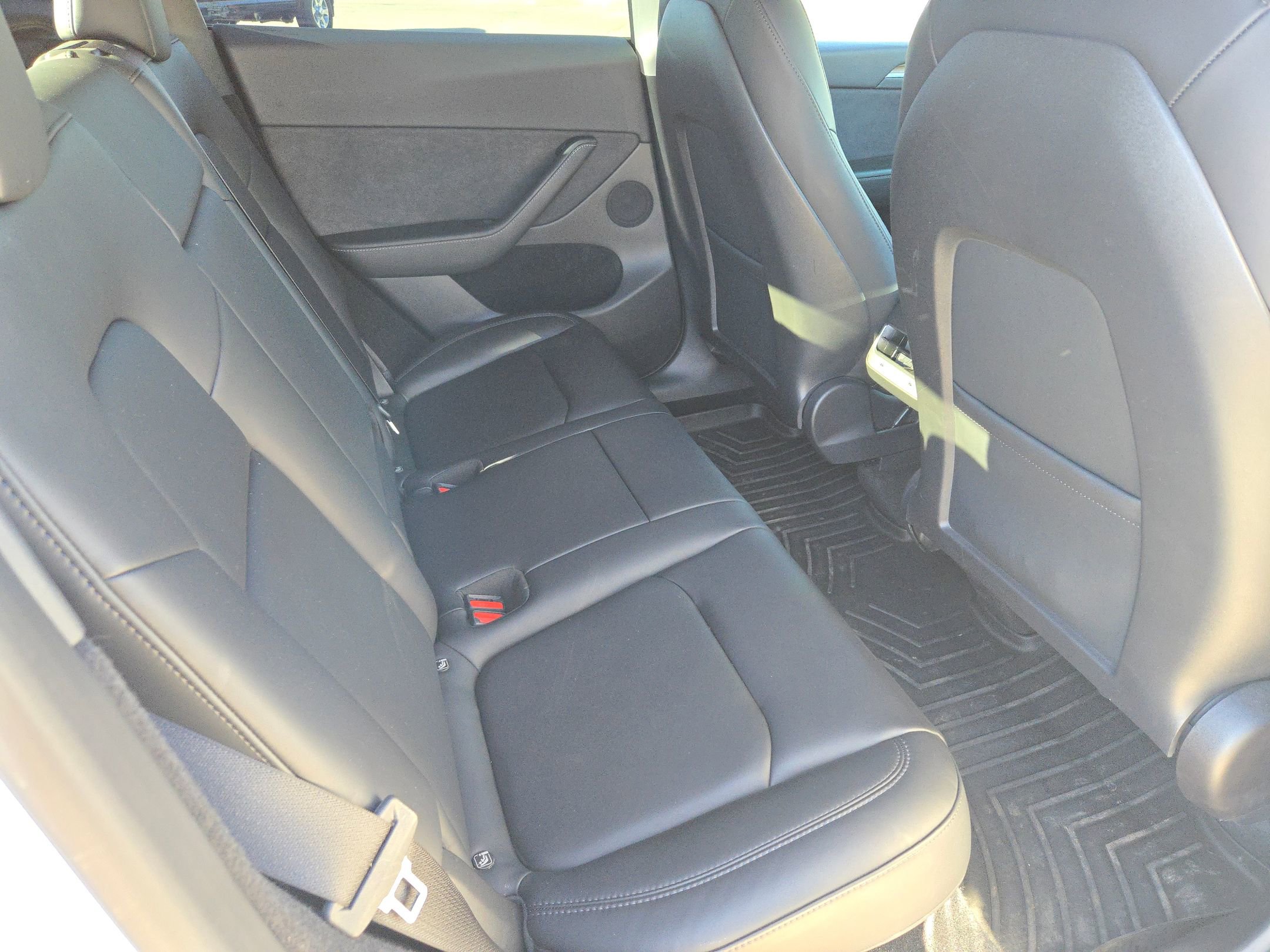 Used 2023 Tesla Model Y Performance image 26