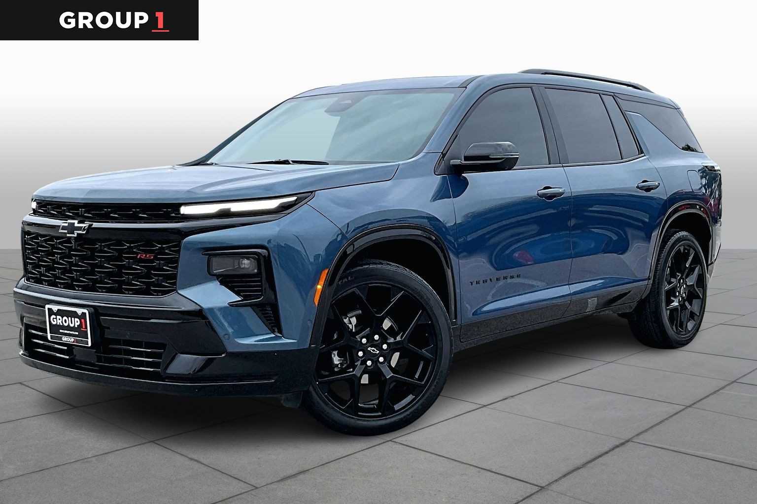 Used 2024 Chevrolet Traverse RS image 1