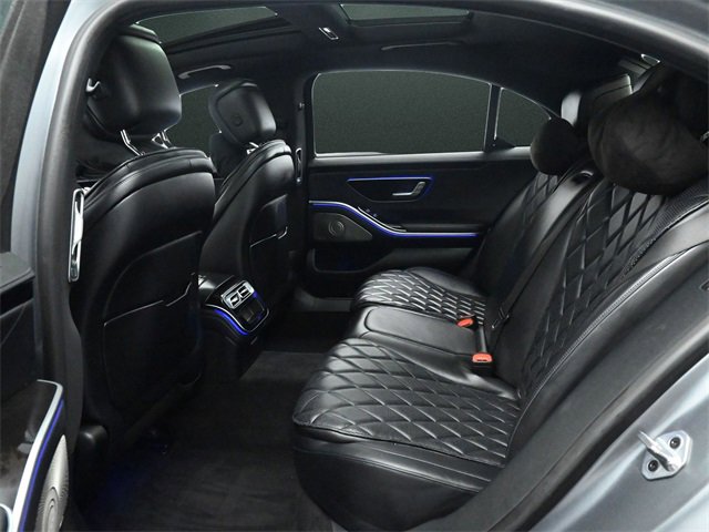 Used 2022 Mercedes-Benz S 580 4MATIC Sedan w/ 3D Technology Package image 16