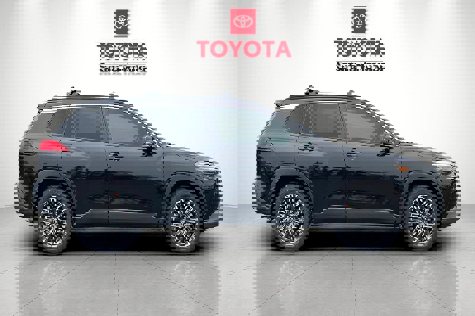 New 2026 Toyota Corolla Cross XLE video 2