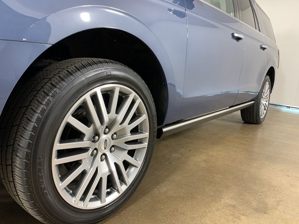 Used 2022 Ford Expedition Max Limited image 36