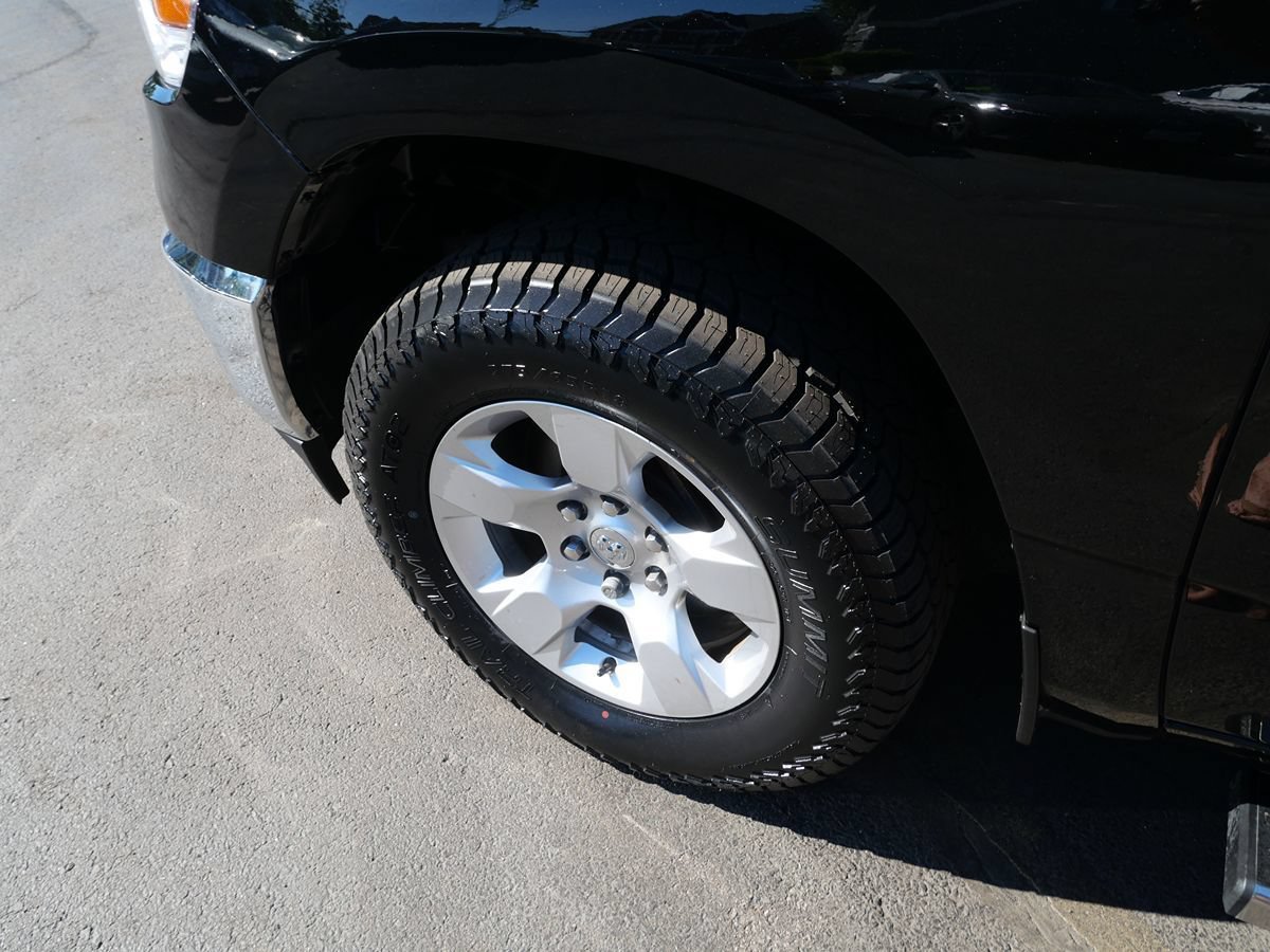 Used 2019 RAM 1500 Big Horn AWD/4WD image 35