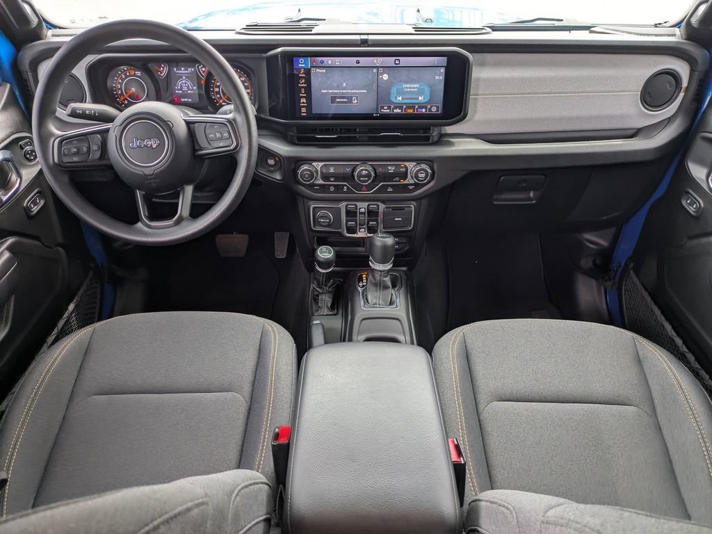 Used 2025 Jeep Gladiator Sport AWD/4WD image 15
