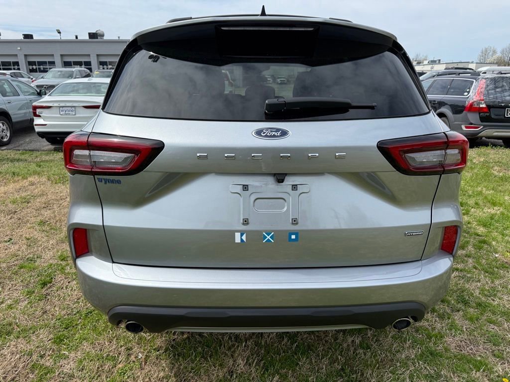 Used 2023 Ford Escape ST-Line w/ Equipment Group 301A image 10