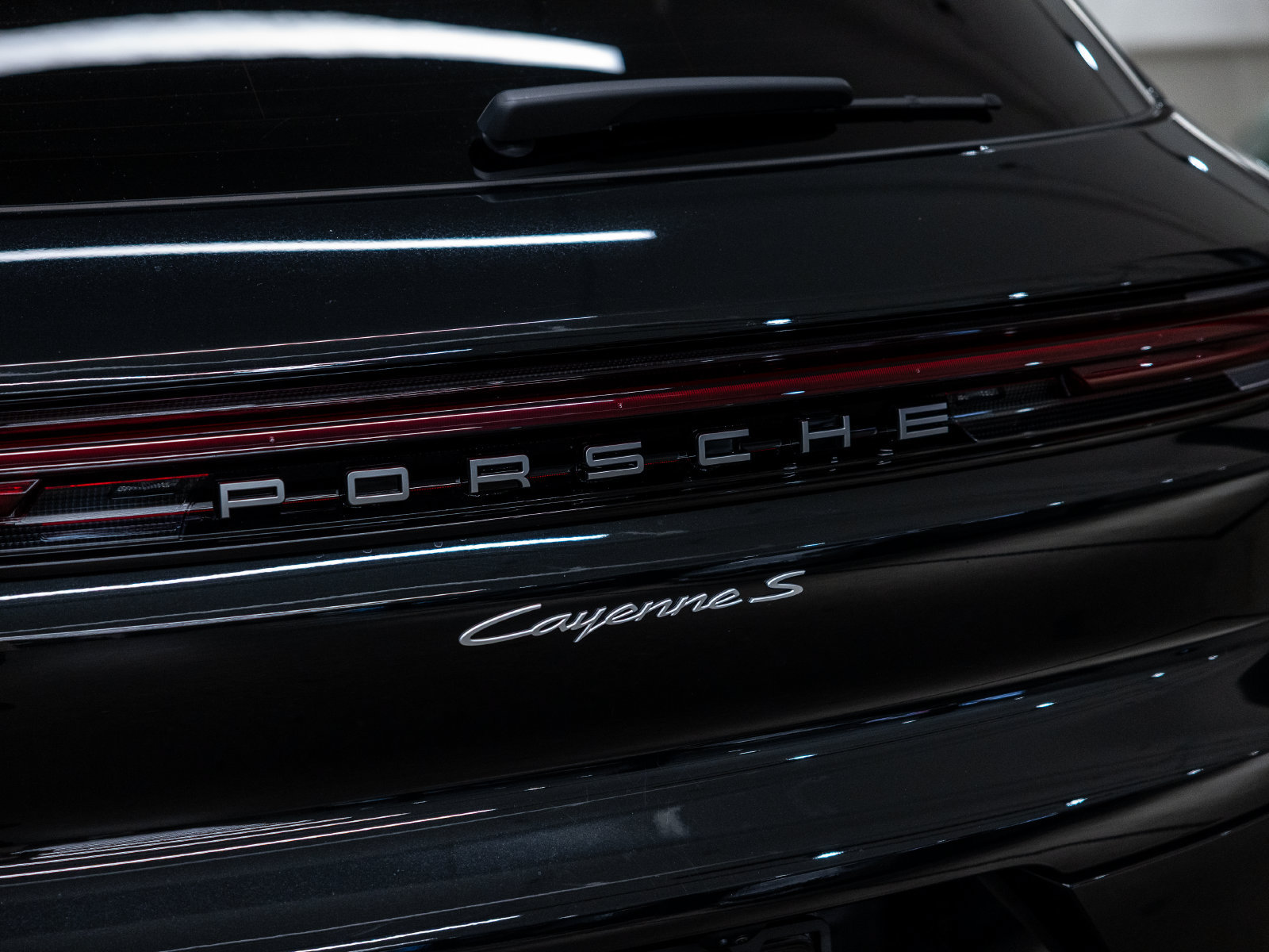 Certified 2025 Porsche Cayenne S w/ Premium Package Plus AWD/4WD image 23