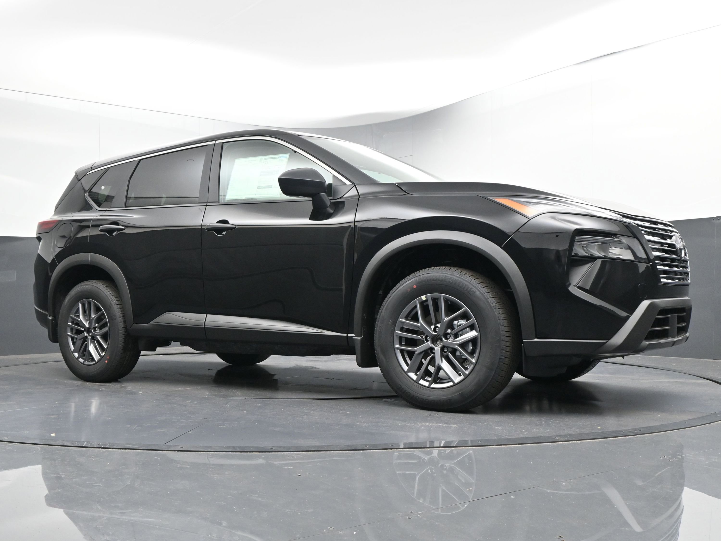 Certified 2025 Nissan Rogue S image 12