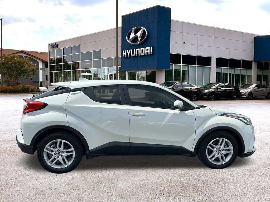 Used 2021 Toyota C-HR LE image 6