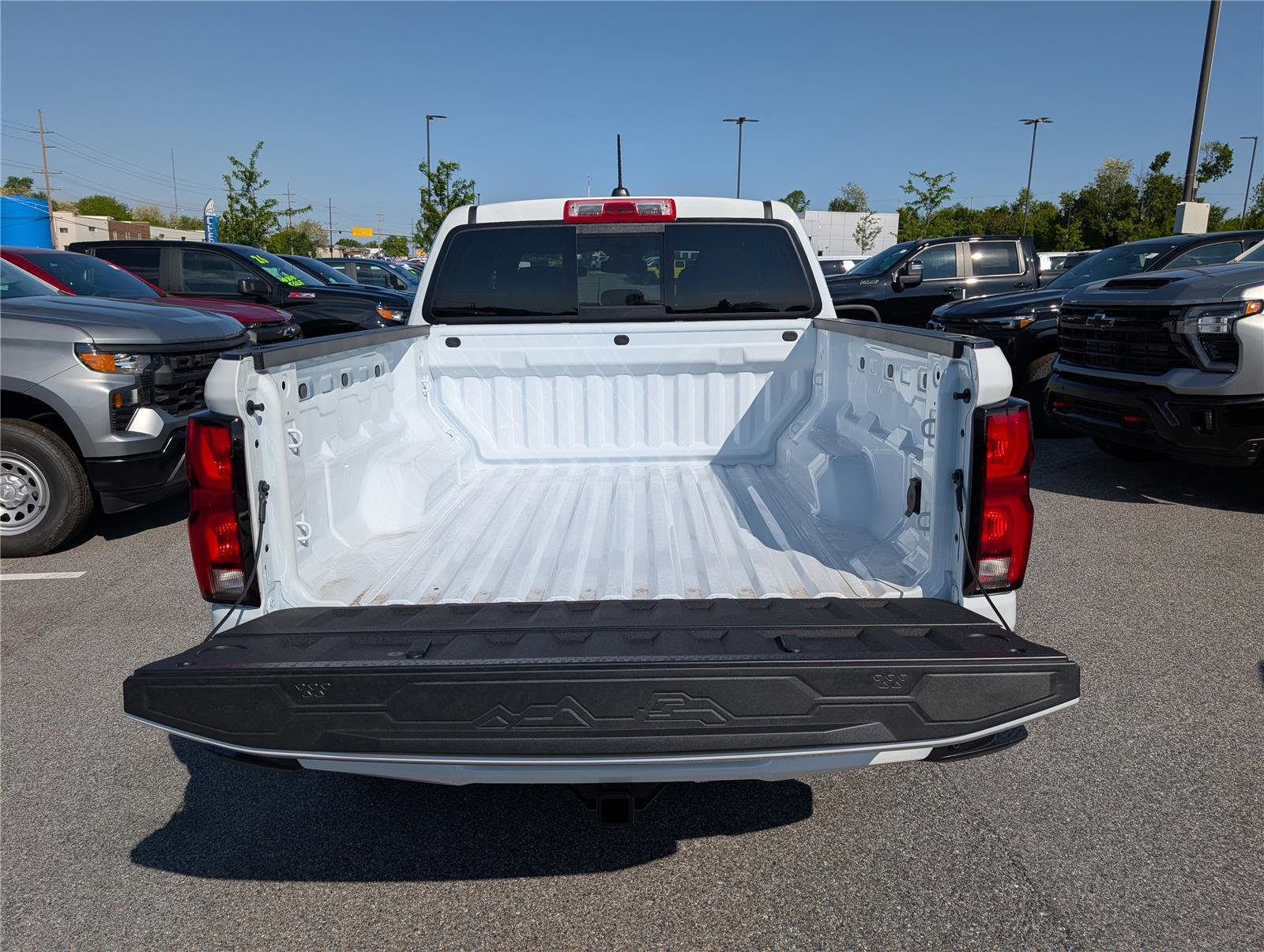 New 2026 Chevrolet Colorado LT w/ LT Convenience Package AWD/4WD image 8