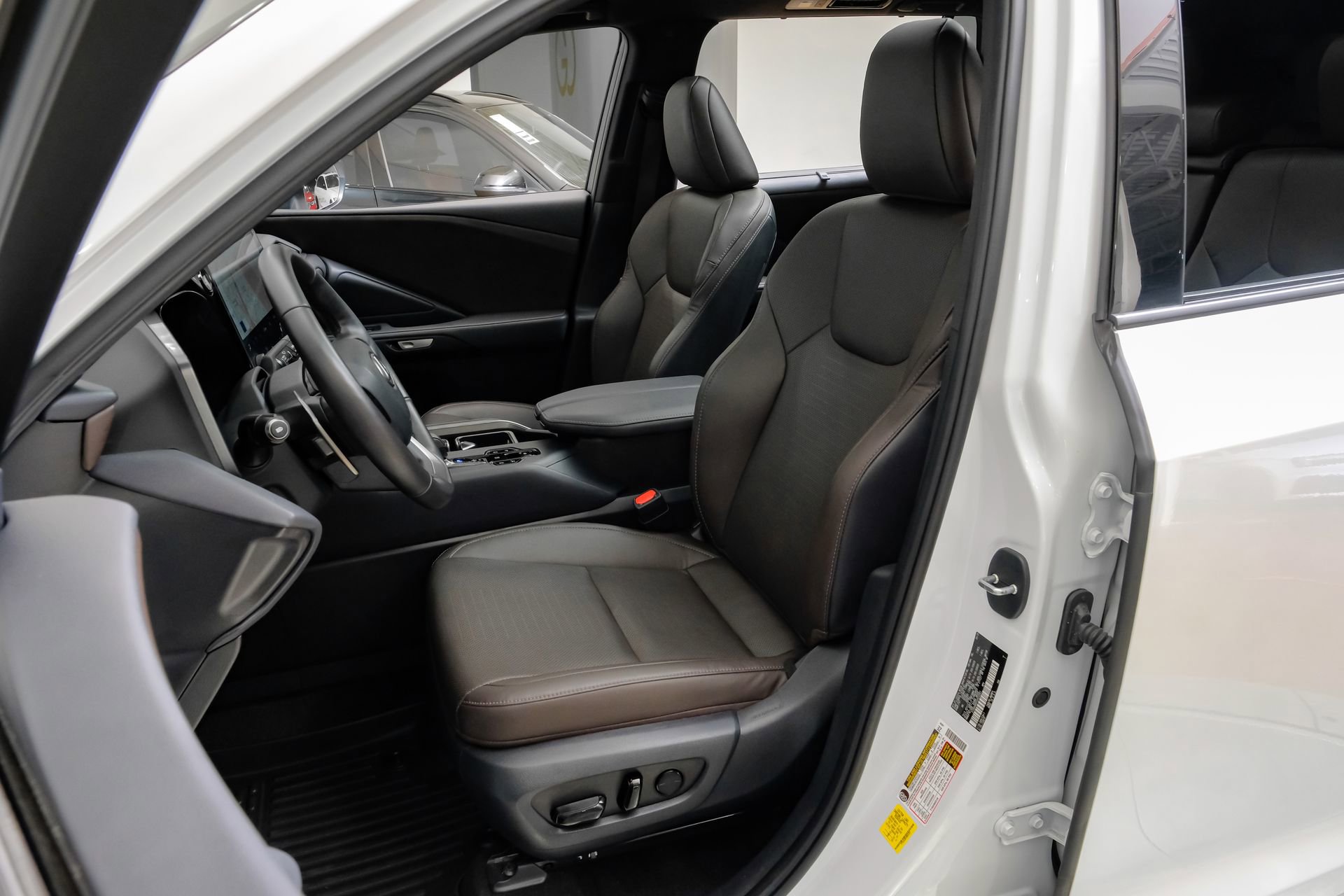 Used 2025 Lexus TX 350 AWD w/ Technology Package image 35