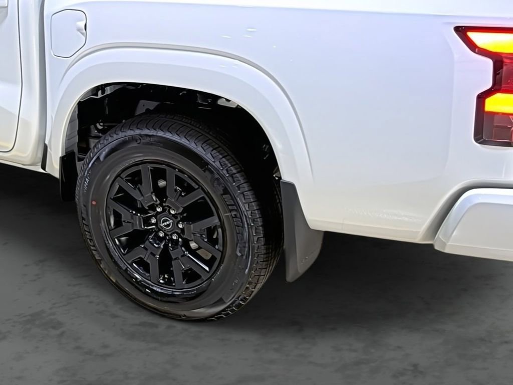 New 2026 Nissan Frontier SV w/ Tow Package AWD/4WD image 9