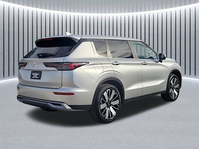 New 2026 Mitsubishi Outlander SE FWD image 6