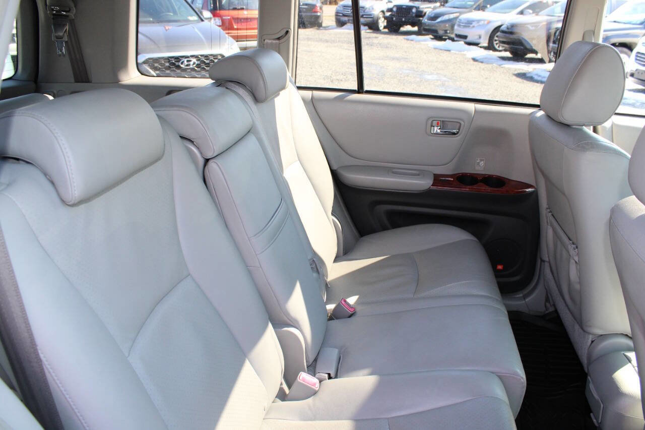 Used 2005 Toyota Highlander Limited image 22