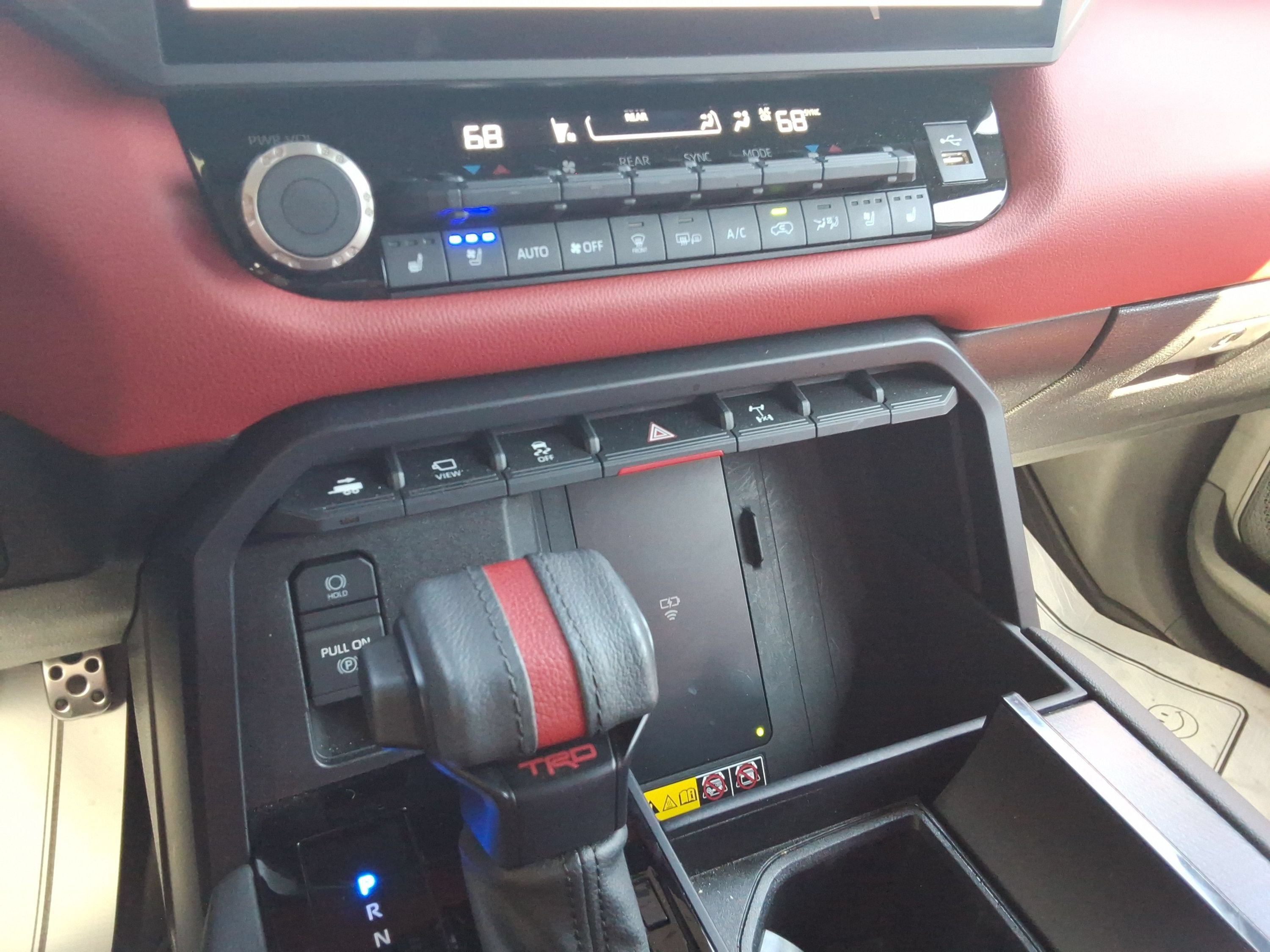 Used 2025 Toyota Sequoia TRD Pro AWD/4WD image 18
