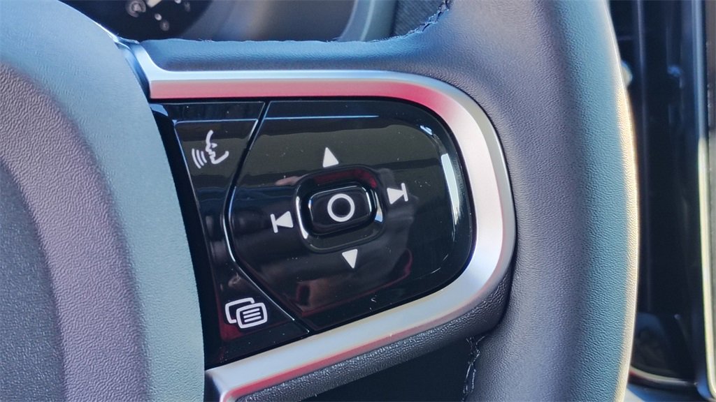 New 2026 Volvo XC90 B6 Plus image 15