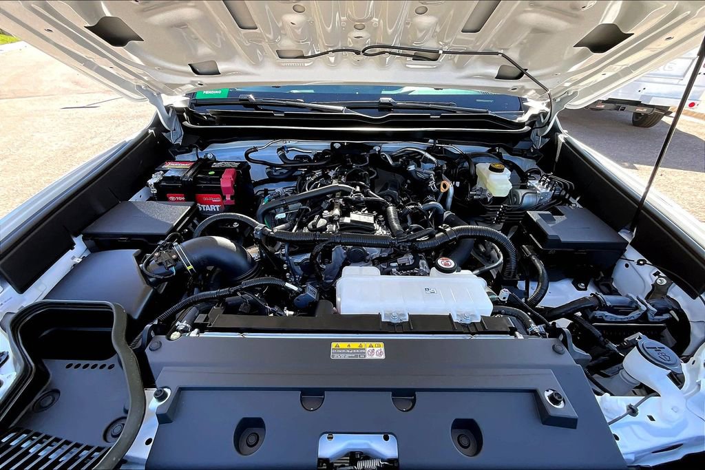 Used 2024 Toyota Tacoma TRD Off-Road image 9