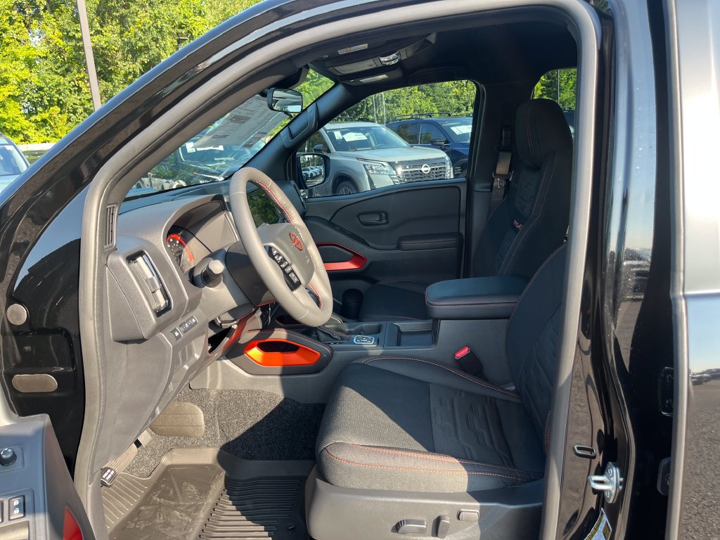 New 2026 Nissan Frontier PRO-4X w/ Tow Package AWD/4WD image 12