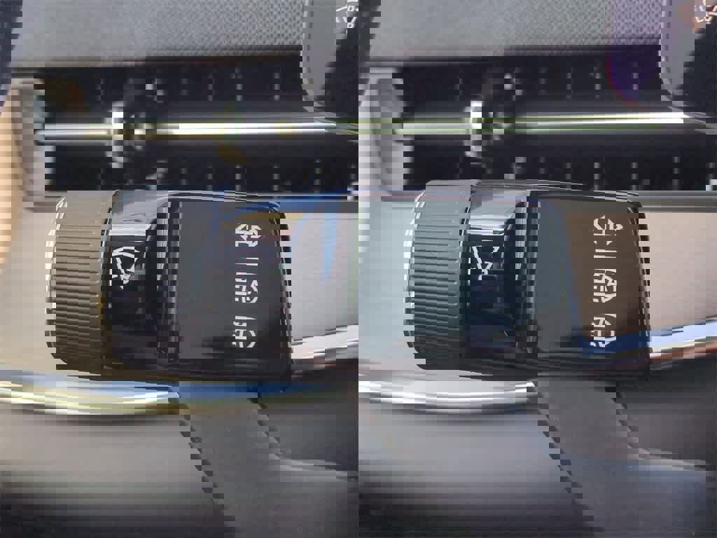 New 2025 Volvo EX90 Ultra w/ Protection Package Premier image 26