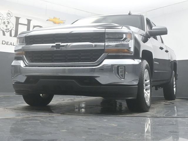 Used 2018 Chevrolet Silverado 1500 LT w/ All Star Edition image 4