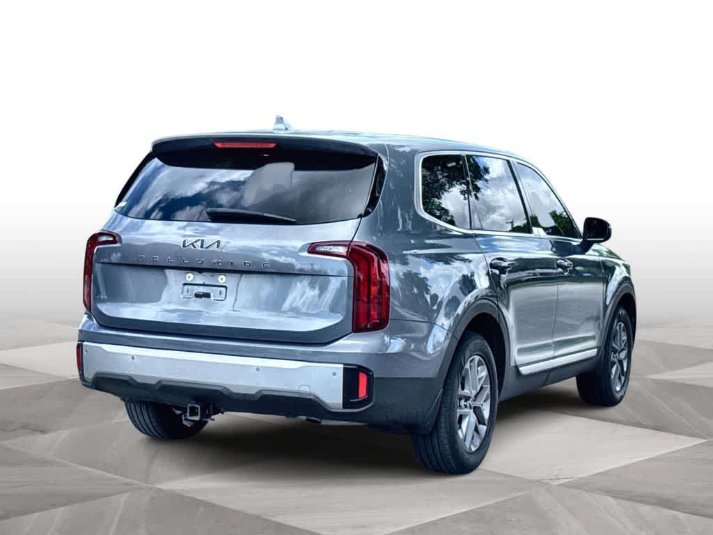 Certified 2024 Kia Telluride LX FWD image 8