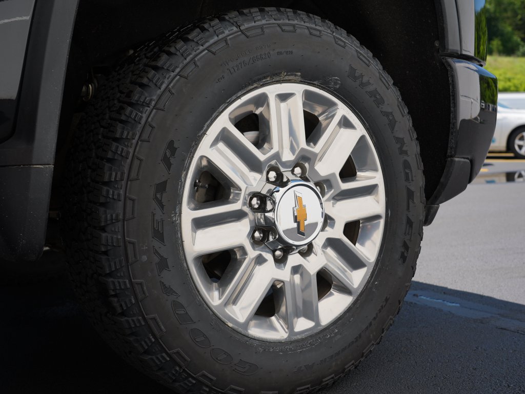 Certified 2025 Chevrolet Silverado 3500 High Country w/ High Country Premium Package AWD/4WD image 33