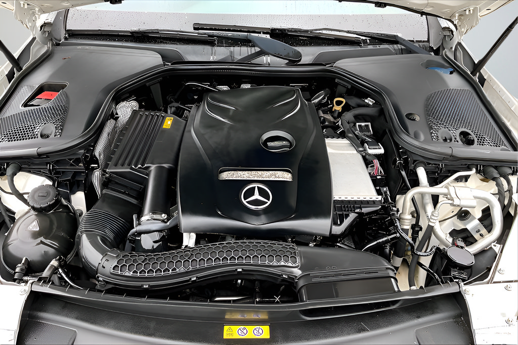 Used 2018 Mercedes-Benz E 300 image 28