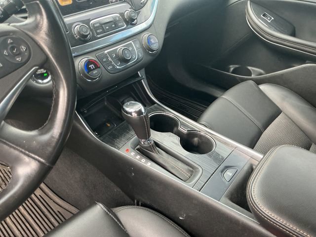 Used 2018 Chevrolet Impala LT FWD image 24